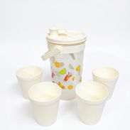 Jarra con asa y cuatro vasos plásticos en 2900cup - Img 56048735