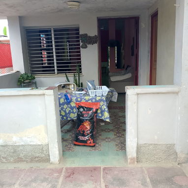 Se vende casa amplia - Img 120940989