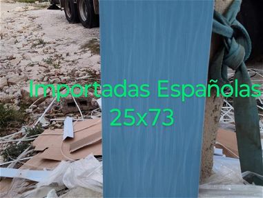 Vendo azulejos ( ceramica española ) de 25x73 ,cemento cola (50lb) y cemento blanco( 4.5kg) llamar al 58243541 - Img 66020548