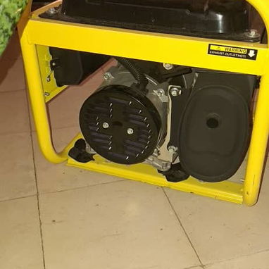 Planta Electrica de 5000W 4Tiempos Lista para gas o Gasolina solo 15 dias de uso - 3/4