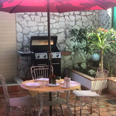 Renta de casa con piscina en Guanabo con vista al mar. Alquiler de cas en la playa con piscina en Guanabo y parrilla - 6/10