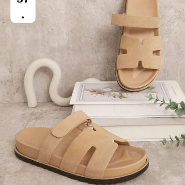 Hermosas sandalias Hermes - Img 117629418