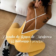 Mono Enterizo Deportivo Original Shein tela gruesa no transparenta color amarillo mostaza - Img 57924777
