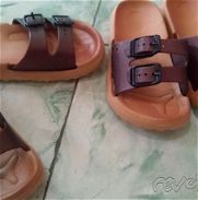 Chancletas y sandalias de niña - Img 45654495