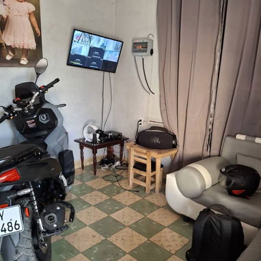 Vendo en 13 mil casa puerta calle de 2 cuartos y gas de la calle con todo adentro en el lido(marianao) #53013906 - 6/8