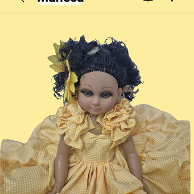 Muñeca vestida de Ginga Amarilla - 2/3