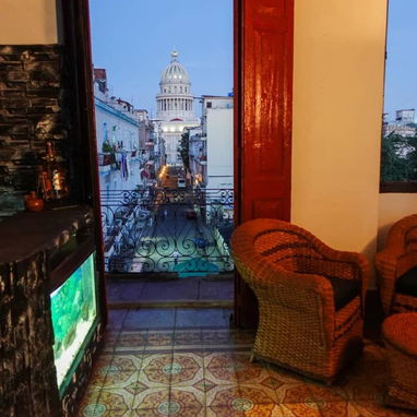 🏤🌈Apartamento de renta en La Habana con vista al Capitolio (Centro Habana). Alquiler por noche en La Habana. Rent - 6/10