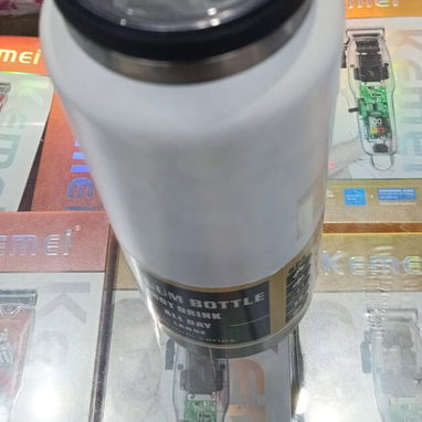 Termo térmico grande de un litro 100ML en $15 oh al cambio - 3/4