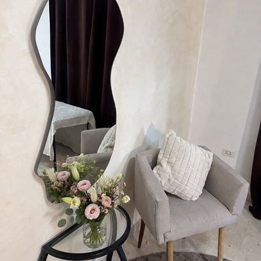 Buscamos manicurista y lashista para Vainilla Salón en el vedado!!🤎✨ - Img 125529201