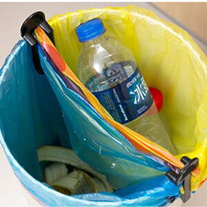 2 cilps de de plástico para fijar la bolsa de basura - 2/3
