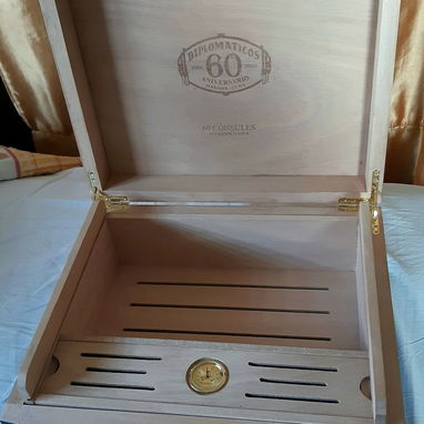 Humidor para tabacos - Img 122824405