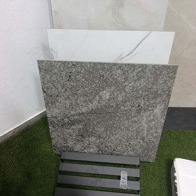 Porcelanato antirresbalante 60x60 - 2/4