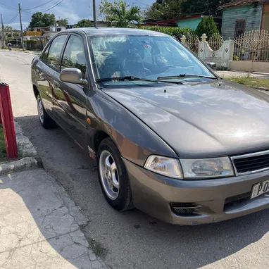 Mitsubishi Lancer 1997 6000 usd - Img 123549144