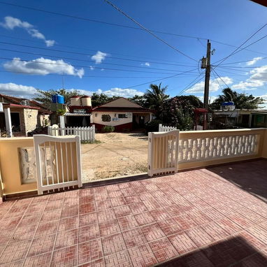 RENTA hostal de 3 habitaciones EN PLAYA CALETON, CIÉNAGA DE ZAPATA - 10/10