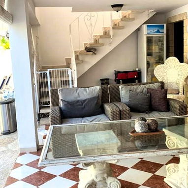 📱 Mansión de Lujo con Piscina en Siboney: Espacio y Exclusividad - Img 115379041