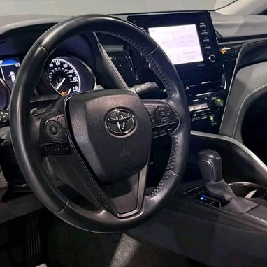 Toyota Camry SE 2021 Título limpio  70 mil millas  Envío rápido desde USA - Img 123838306