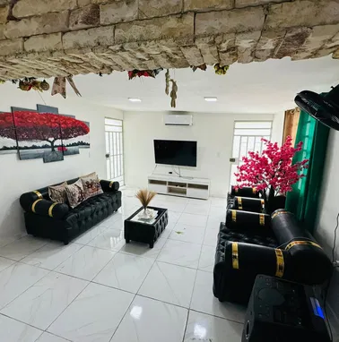 Se vende  hermosa  casa en boyero cerca de la casa de los abogados - Img 99551720