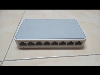 Vendo switch TP-LINK 8 puertos 100mb/s - Img main-image