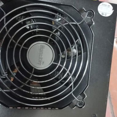super Fuente HK600 para levatar cualquier GPU - Img 119143132