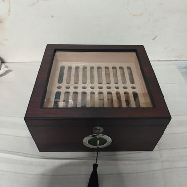 Venta de humidores para tabacos - Img 125381360
