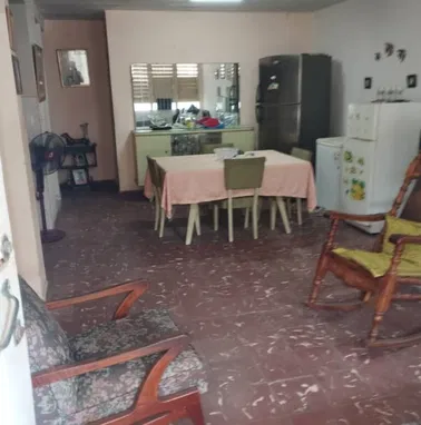 Apartamento en 3er piso, 3 habitaciones, teléfono fijo y gas d la calle - Img 97736994