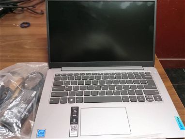 Vendo laptop nueva - Img 65988603