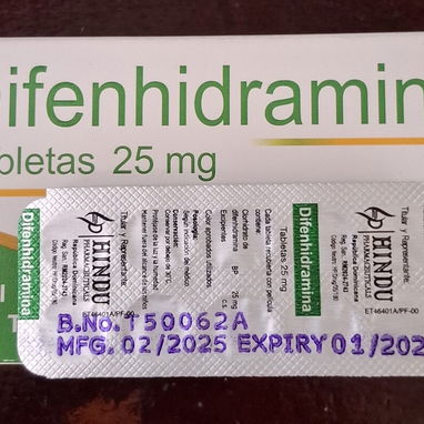 ©- Difenhidramina (Benadrilina) 25mg, 1 Tira de 10 Tableta-© - Img 106195683