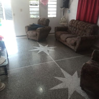 Casa de 2 plantas en venta - 2/9