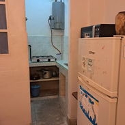 Se alquila apartamento de 1 cuarto en el Vedado. Por largo plazo. Amueblado - Img 55724567