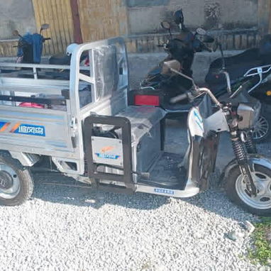 TRICICLOS ELECTRICOS OIM ZHUIFN  DE CARGA  * Motor d 1000w  * Capacidad 500kg * Autonomia 70 km * caja cuadratica   * 5 - Img 123027881