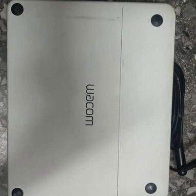 Tableta gráfica Wacom Intuos con lápiz (usada) - 2/2