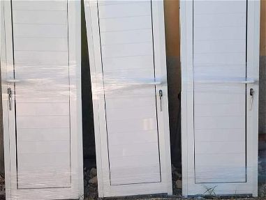 Puertas y ventanas de aluminio con cristales y otros - Img 67697485