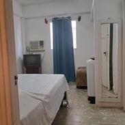 Rento en Vedado de forma lineal Apartamento de 1 cuarto en 17 y 18 2⁰ piso Amueblado y equipado - Img 55206858