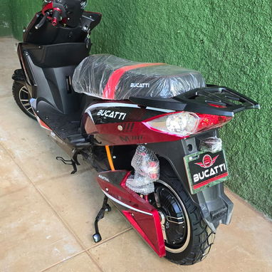 *Moto eléctrica Bucatti* Precio 2700usd Mensajería gratis en toda la Habana   _ - 4/10