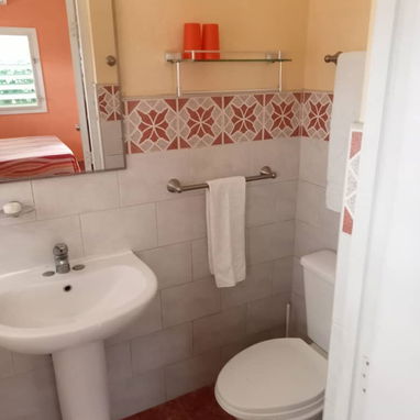 Cod.Z 🏡 DISPONIBLE RENTA EN VARADERO. CASA DE 4 HABITACIONES. CAPACIDAD 11 PERSONAS 👥 - Img 123854402
