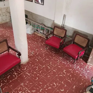 Casa de dos plantas en venta - 3/10