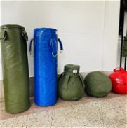 Variedad de accesorios de deporte de combate, sacos de boxeo y mas - Img 45955852