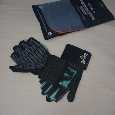 GUANTES DE ENTRENAMIENTO CON MUÑEQUERAS, ENTREGA DE FACTURA. VARIEDAD DE ARTÍCULOS DEPORTIVOS, ETC - Img 118163117