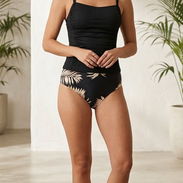 Trusa Tankini Elegance Black & Leaf - Talla M - Img 55648735