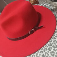 Sombrero rojo americano nuevo traído espectacular - Img 45453724