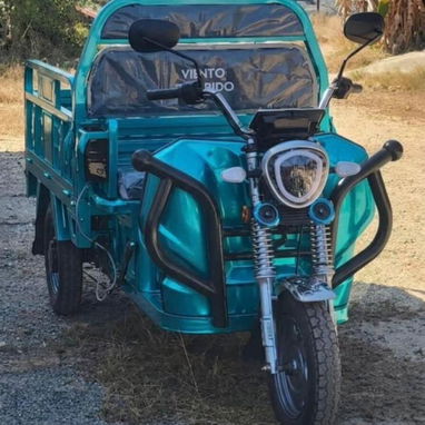🛺 Triciclo Viento Rápido ⚡ Hasta 80 km de autonomía, carga 500 kg y generador incluido. 💵 4,800 USD - Img 122203955