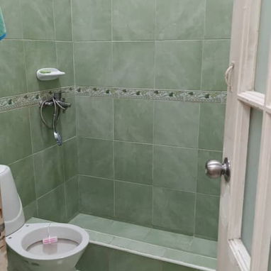 Se vende acogedor apartamento cerca de Infanta y San Lazaro ! - Img 125860981