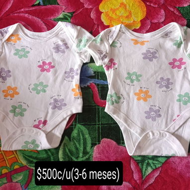 Ropita para bebé hembra y varón de 3 a 6 meses - Img 116474636