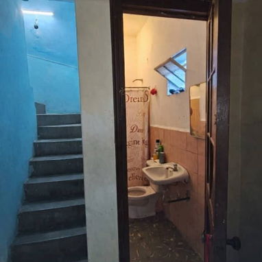 *$27.000usd SIN AJUSTE. En venta Casa ubicada en D'Beche, Guanabacoa. Cerca de la estación de taxis. - Img 123042772