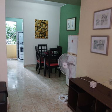 Se renta apartamento independiente en 36 y 39, Playa- 200 USD - 2/5