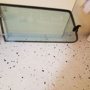 CRISTAL FIAT UNO DE 2 PUERTAS LADO IZQUIERDO - Img 54321689