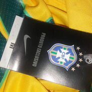 Se vende pullover original fútbol Brasil Nuevo - Img 45281119