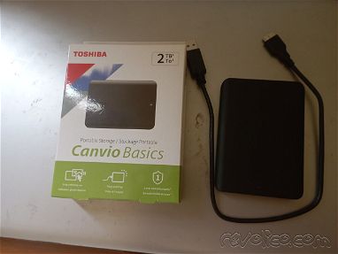 Se vende disco duro externo de 2 TB Toshiba Canvio Basics - Img main-image-45702415
