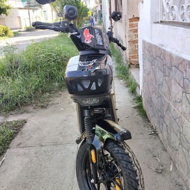 Bicimoto yoazaki galáctica 2026 4 meses uso 1700 usd - 2/3