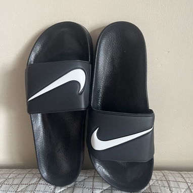 Chancletas Nike de hombre - Img 123423956